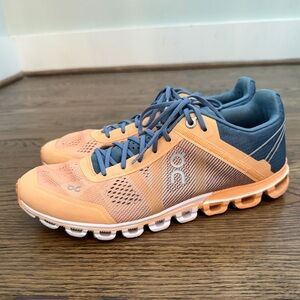 On Running Woman’s Cloudflow Running Shoes Almond/Gray Size 9.5